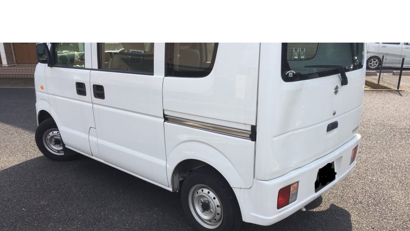 バックアイカメラなしでスマートに 左バック駐車を成功させる5つのポイント 車の運転が苦手な人でも ドライブを楽しめるようになるブログ